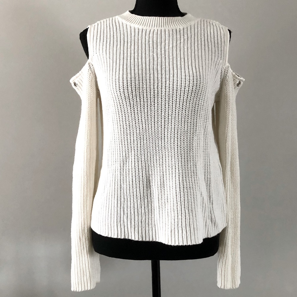 Women’s Guess Los Angeles Off White Cold Shoulder knit size M
